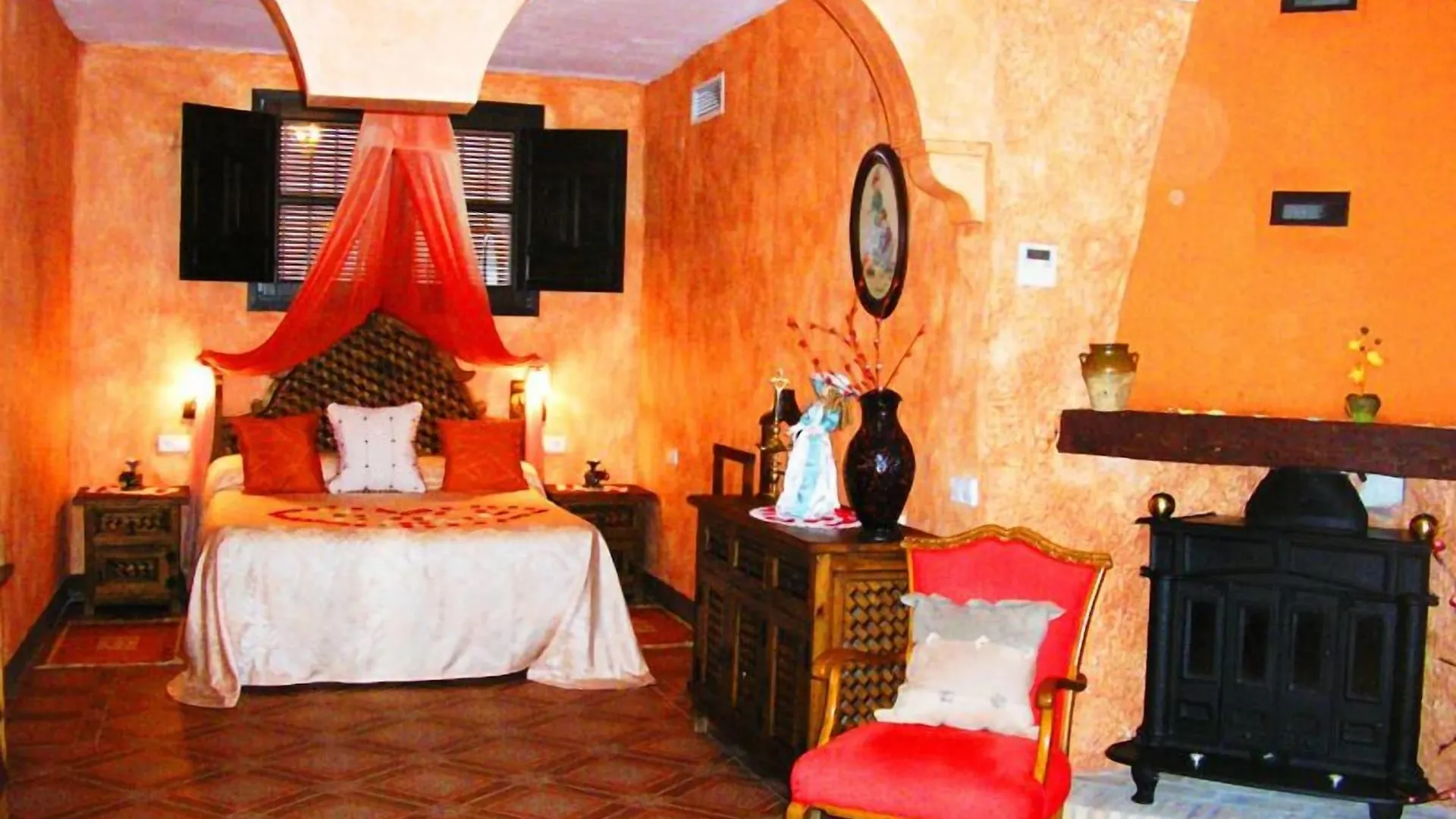Hotel Palacio Guzmanes Banos De La Encina