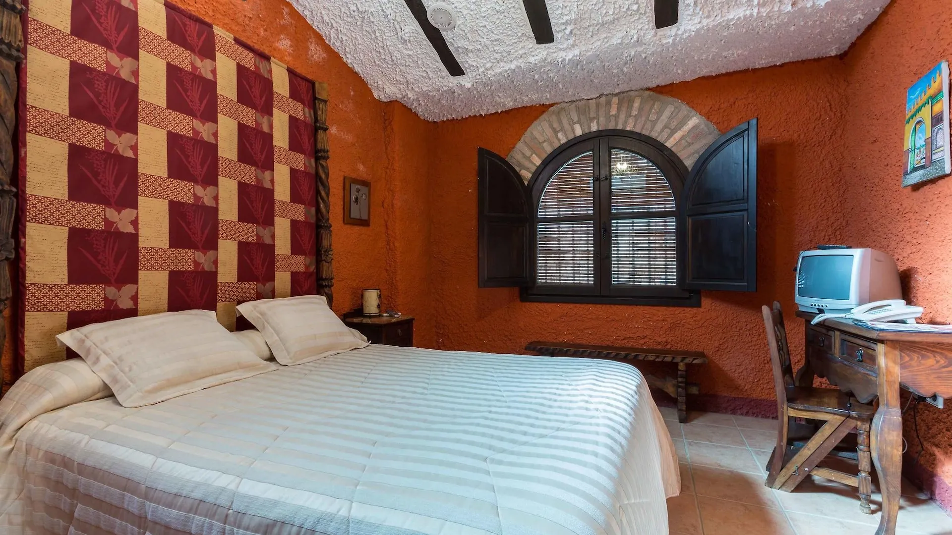 Hotel Palacio Guzmanes Banos De La Encina