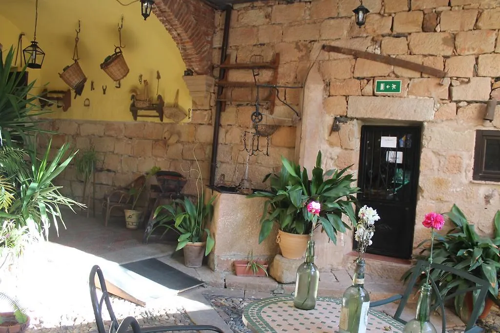 Hotel Palacio Guzmanes Banos De La Encina