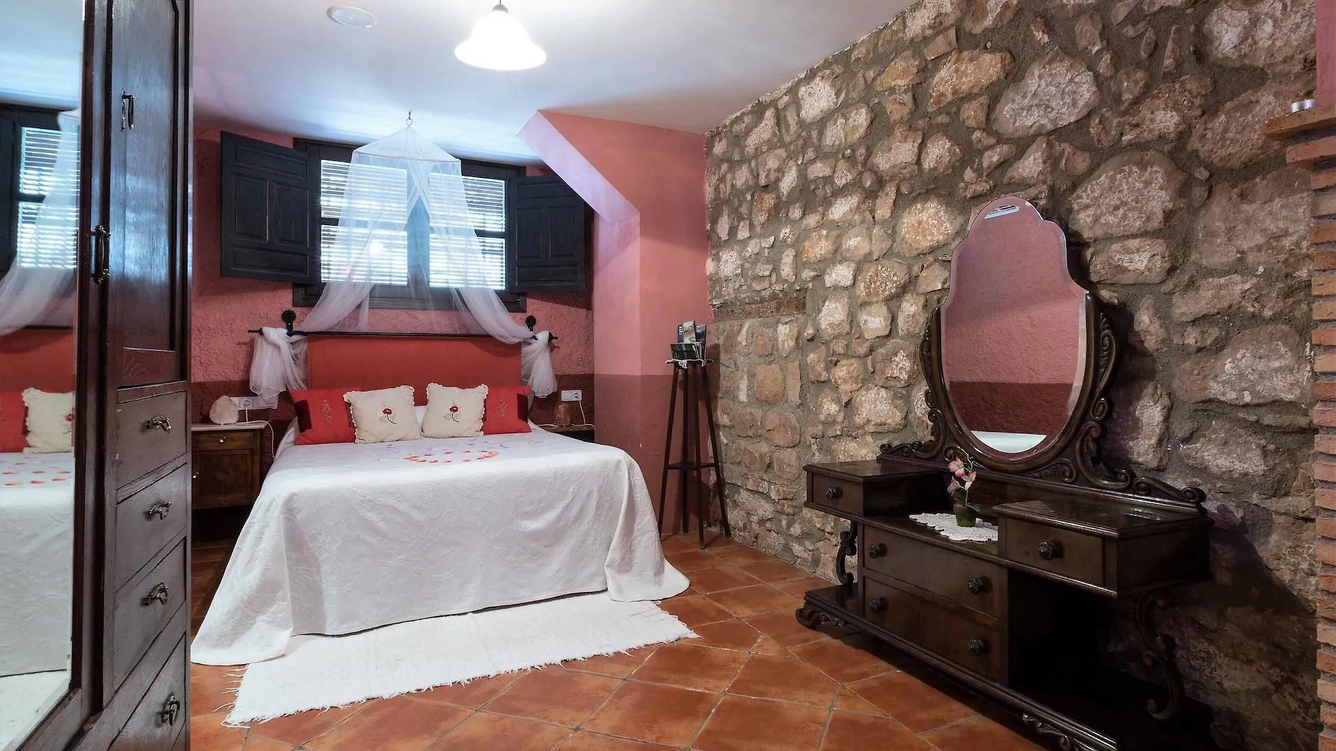 Hotel Palacio Guzmanes Banos De La Encina
